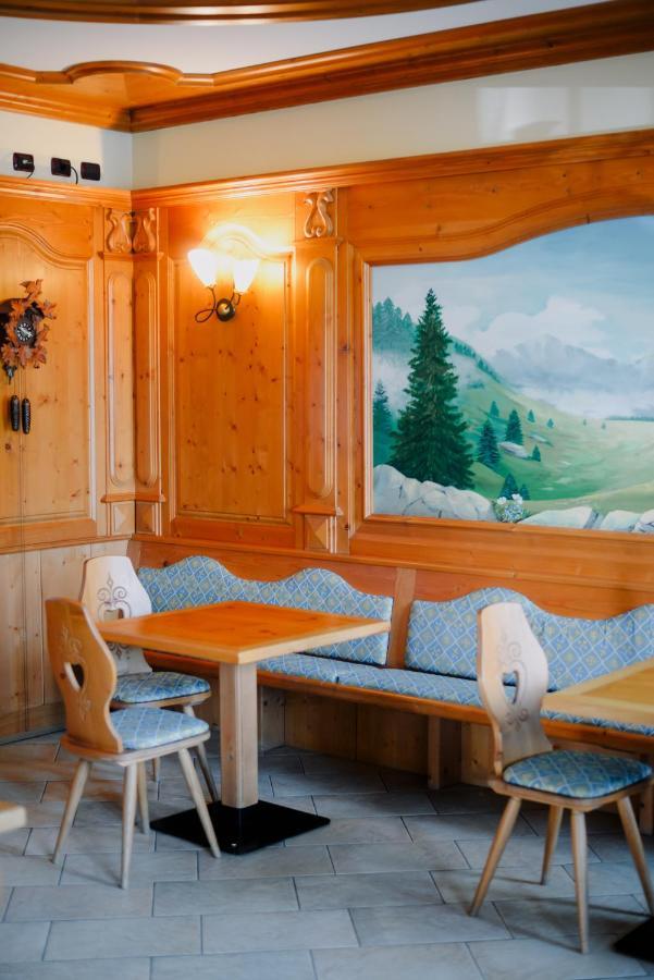 Hotel Stelvio Varese Exterior photo