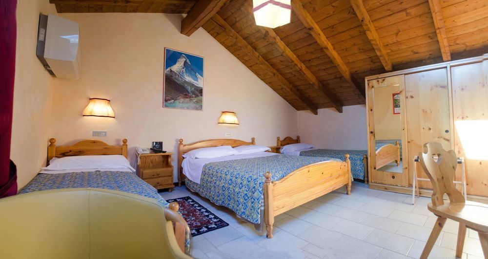Hotel Stelvio Varese Exterior photo
